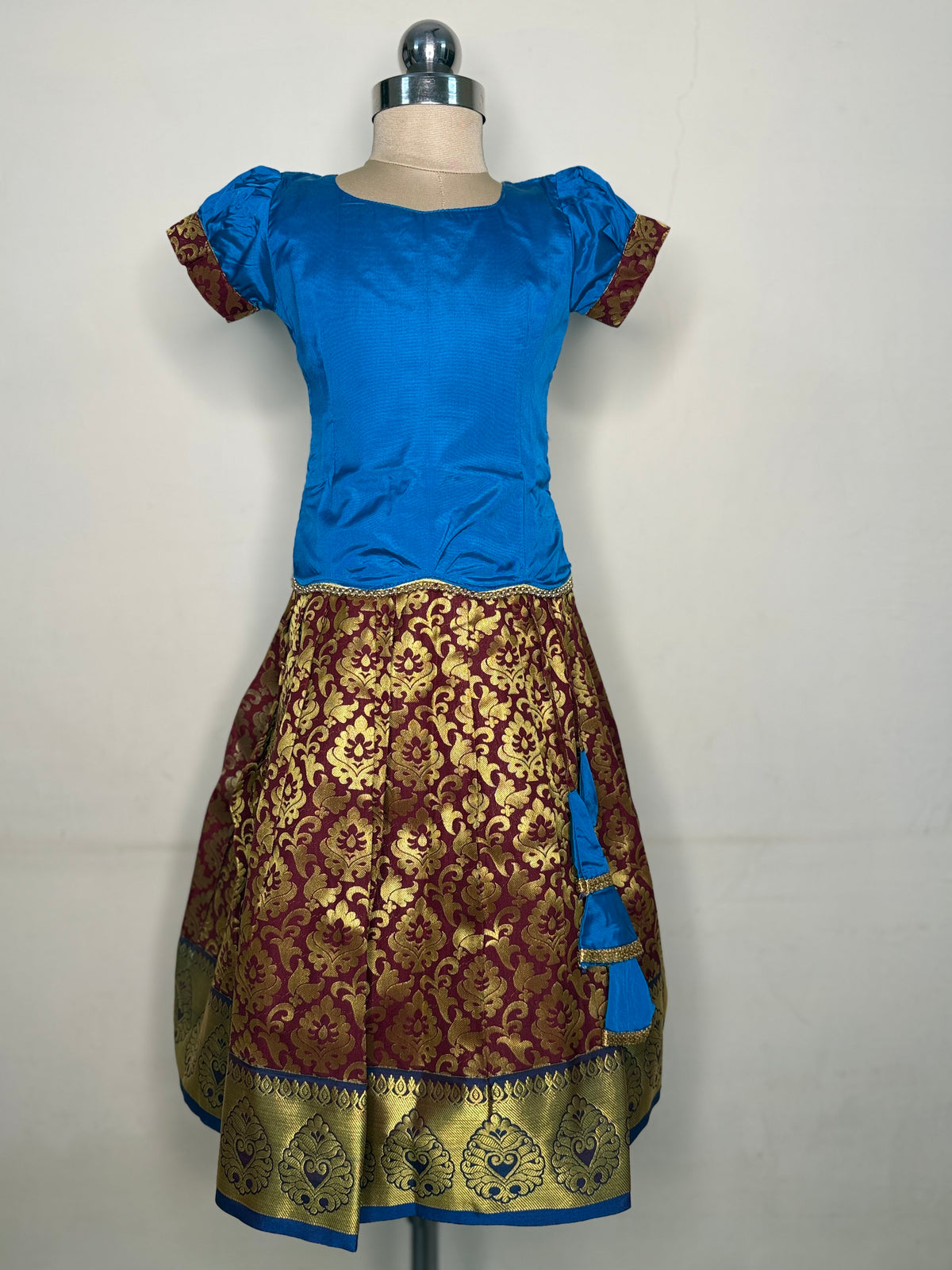 Kannamma 2 in 1 pattu pavadai blue with maroon