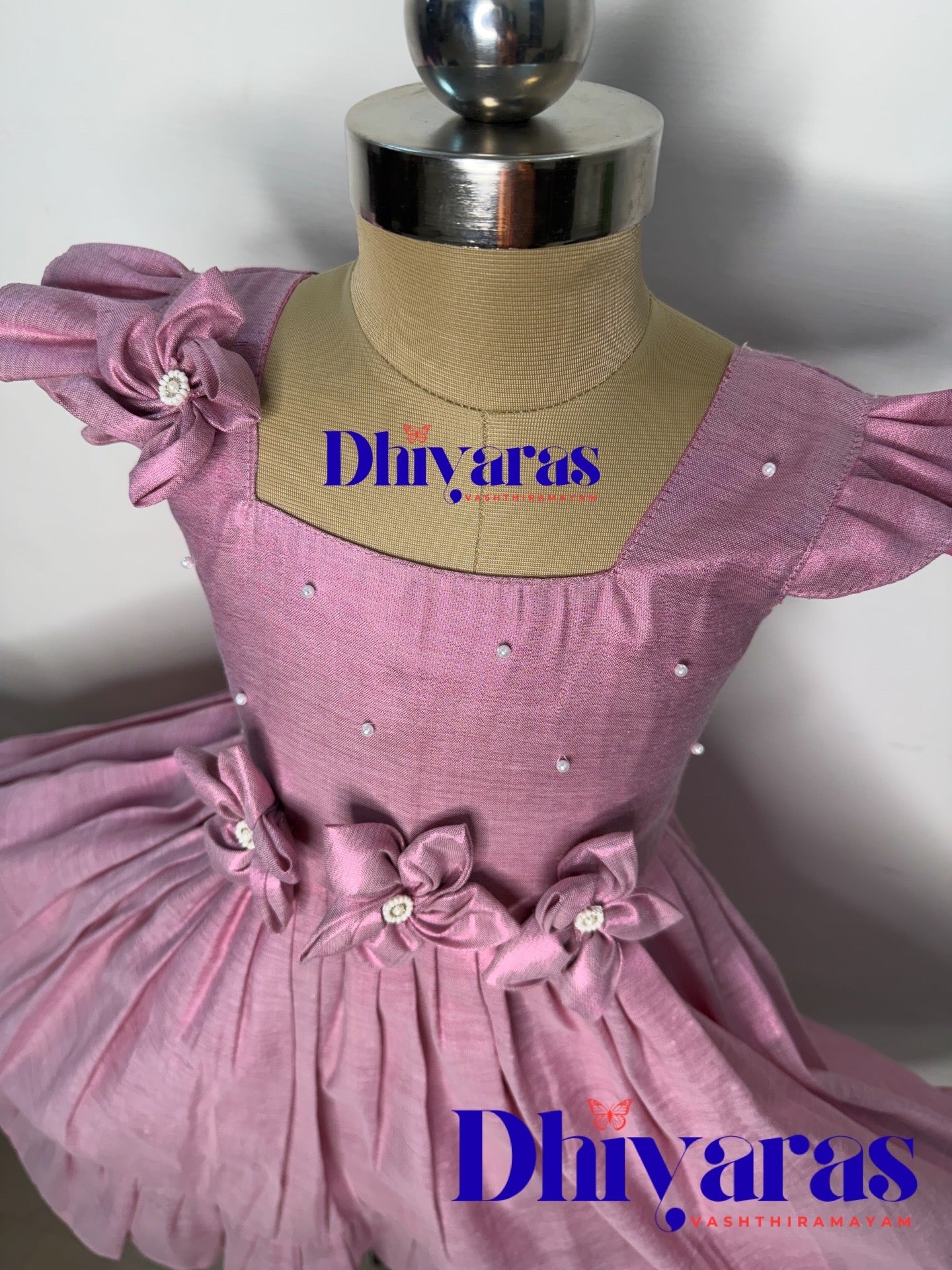 Elegant Pure tissue cotton frocks for kids