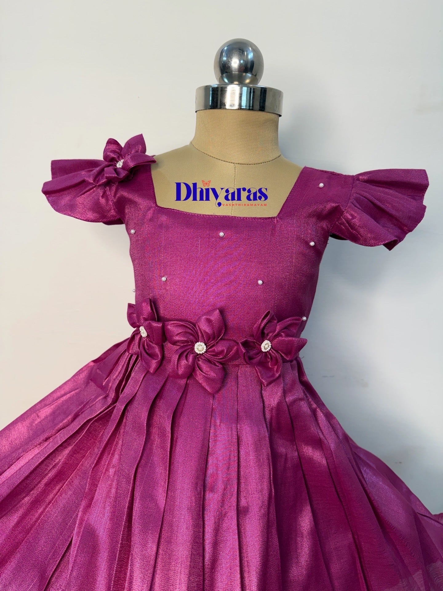 Elegant Pure tissue cotton frocks for kids